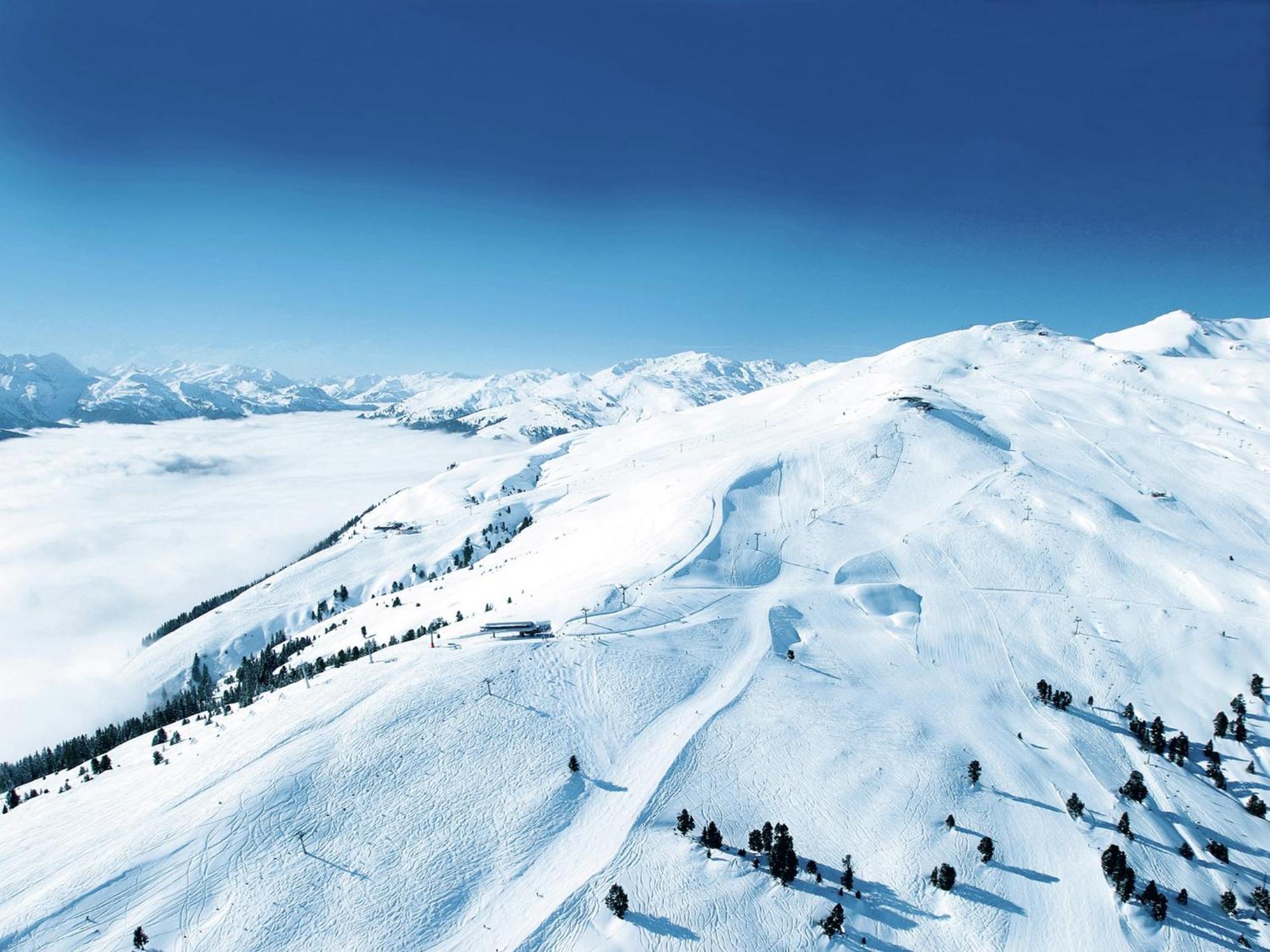 Cozy Apartment In Aschau Im Zillertal Near Ski Lift Luaran gambar